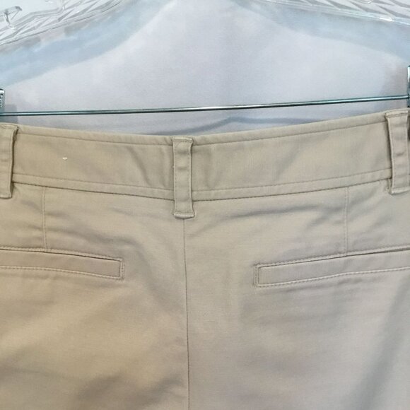 Charter Club Pant Shop Bermuda Shorts Stretch Cotton Spandex Tan Women's Size 10 - Picture 5 of 6